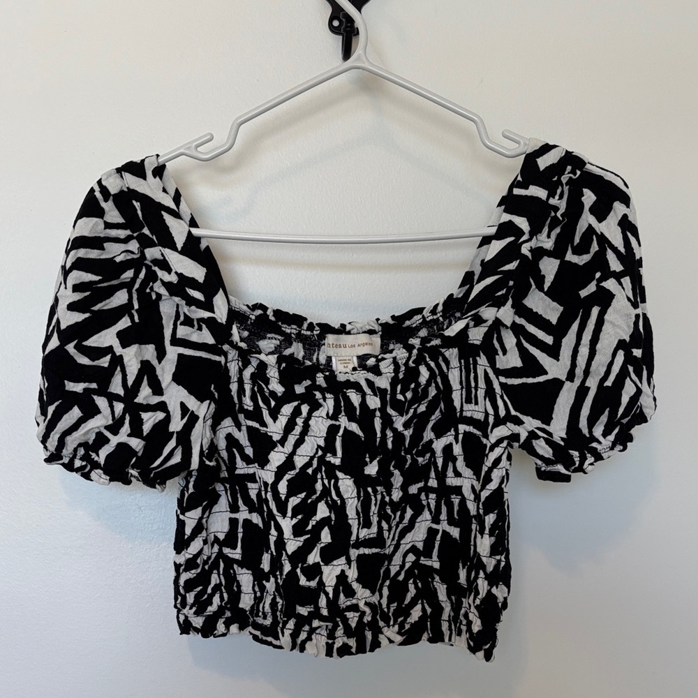 Black and White Patterned Women's Top